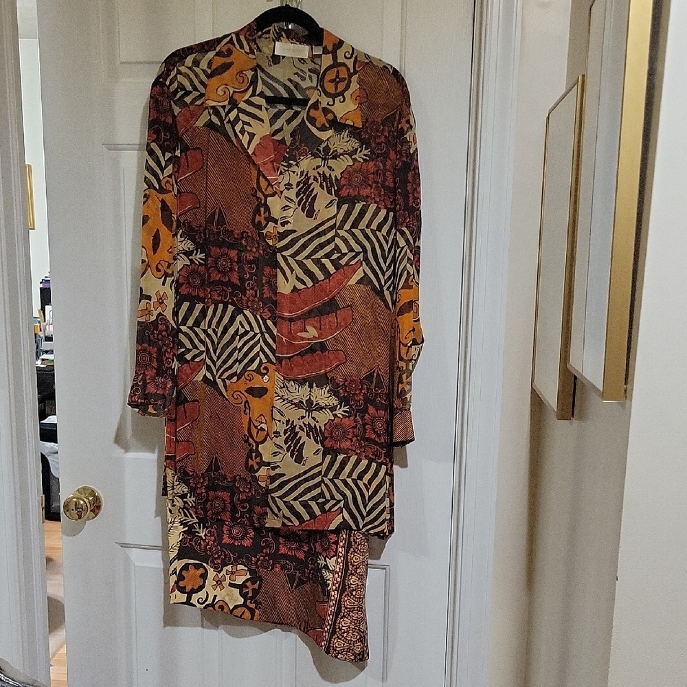 Colorful Patterned Two-Piece Set - Picture 5 of 16